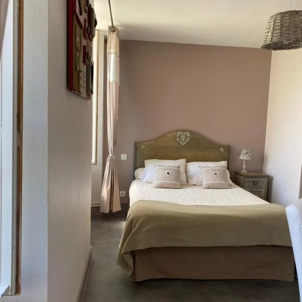 L'oustal del païs, hotel in Rilhac-Xaintrie