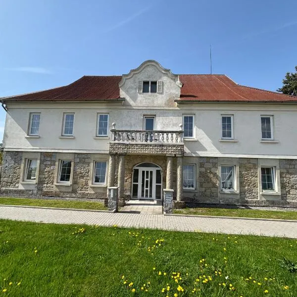 Vila Bílý Jelen apartments Ralsko, Hotel in Kuřívody