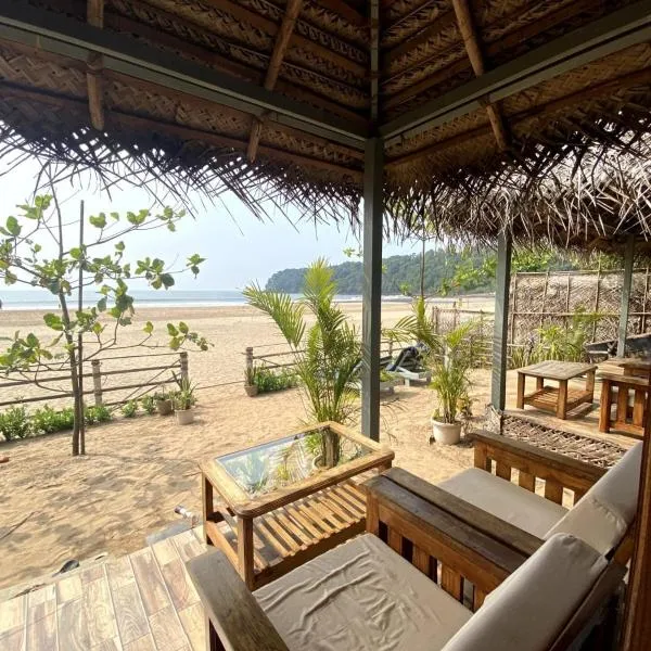 The Coast Beach Resort, hotel in Agonda