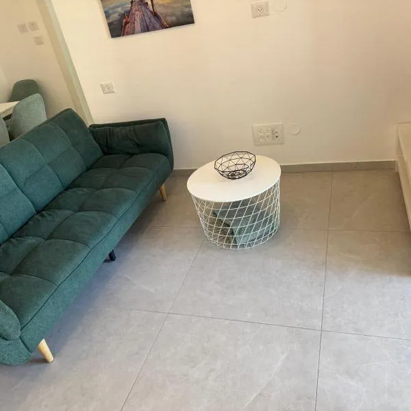 Boutique Nesher, hotel in Nesher