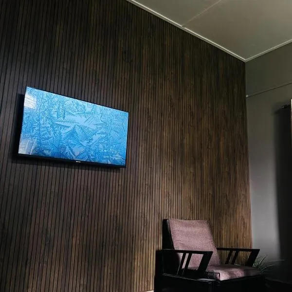 Calm Retreat Vintage 2BR Escape, hotel en Tezpur