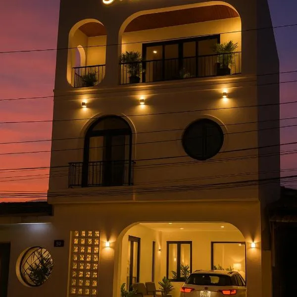 Khách Sạn MINTNACIE, hotel in Phan Rang