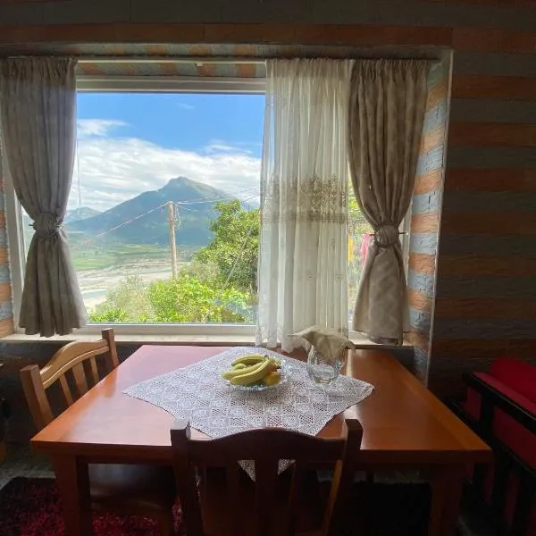 Vila Përmbi Tepelenë, hotel in Tepelenë