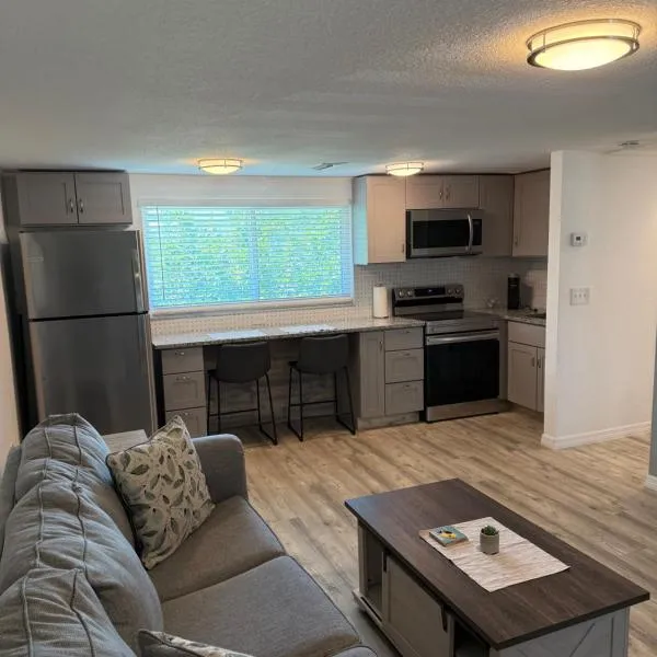 Manasota Delux Villas #4, hotel in Englewood