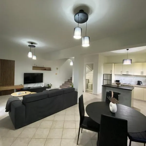 Sea View House, hotel v destinaci Astrakeri