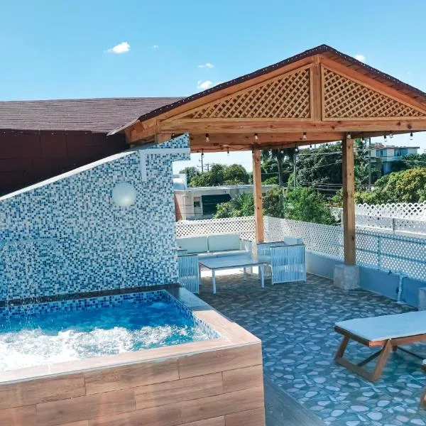 Rooftop with Pool, La Romana, Villa Doña Julia, At Paula Isabel, hôtel à La Romana