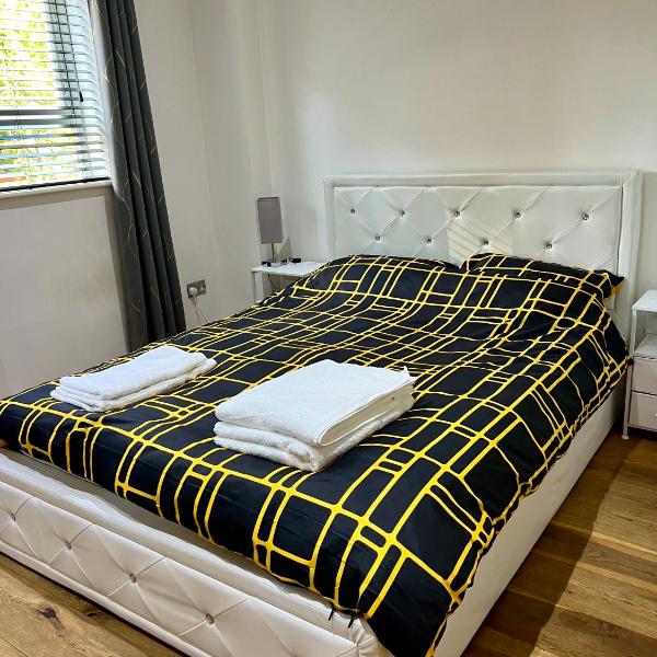 1 Bedroom Flat In Central London-Camden Town Station, London