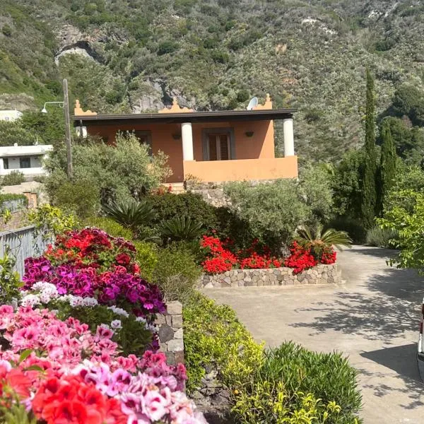 Casa Pirrera Asinelli, ξενοδοχείο στο Λίπαρι