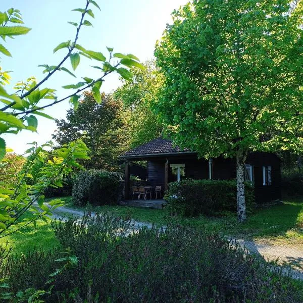 Les chalets de Céleste, hotel v destinaci Vaulry