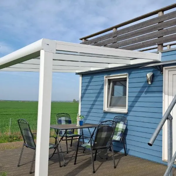 Prima Camping Resort Boddenblick -Stellplätze-Schlaffässer-Tiny Houses in Ostsee Nähe, hotel v destinaci Groß Kordshagen