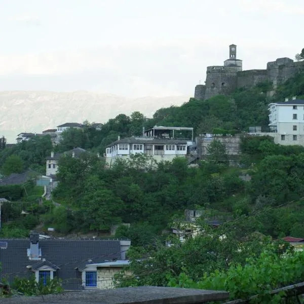 Paris's Apartment, hotel in Gjirokastër