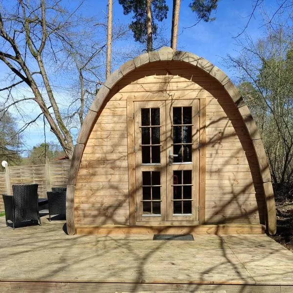 Minihotel "Hobbit Town" am See an der Mecklenburger Seenplatte, Schlaffass, hotell sihtkohas Fürstenberg-Havel