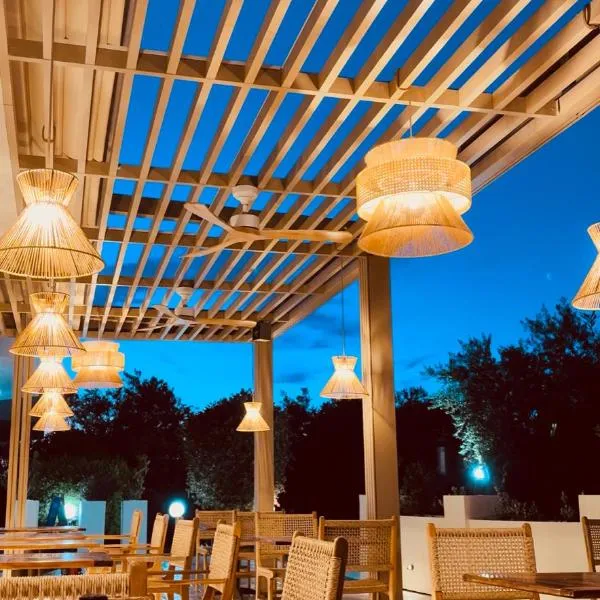 Zante Pantheon Hotel, hotel in Tsilivi