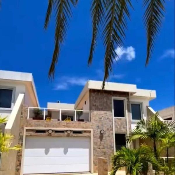 Lomas del Encanto, villa en la montaña cerca del mar, La Asunción