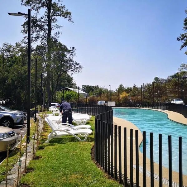 Entorno Natural, cerca del centro de Pucón Parking Privado, hotel in Pucón