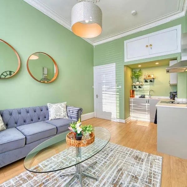 3-Bed Flat Free Parking 10 Mins to City Centre, hotel en Glasgow