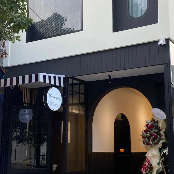 Nhật Quang House 2, hotel in Danang