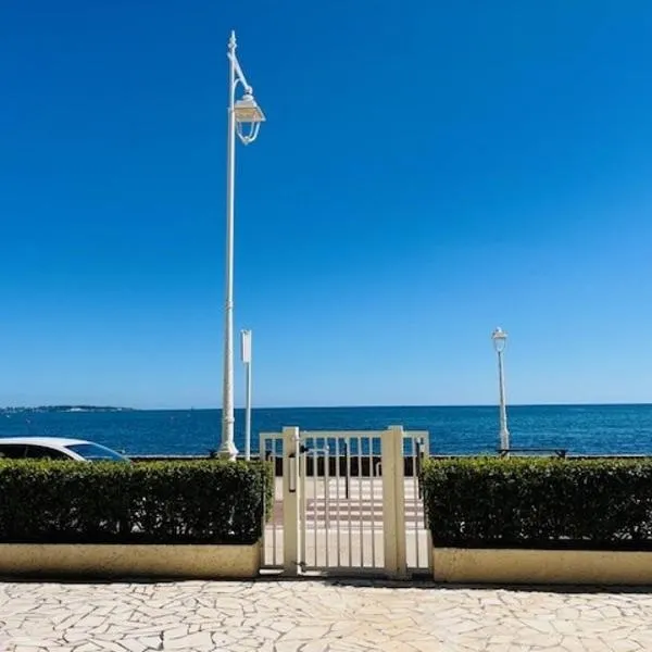 Cannes Palm Beach - Brand New Studio - Oasis of Calm, hotel in Cannes