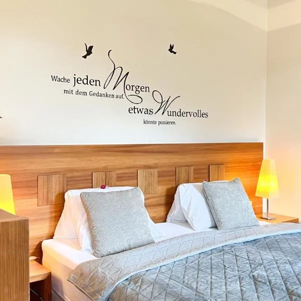 Gästezimmer Karolina, hotel v destinaci Dölsach