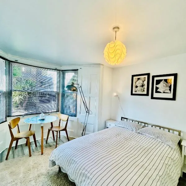 Victorian Stylish Dalston Studio, hotel in London
