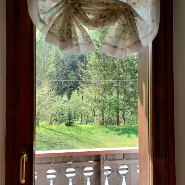 Cozy house and Dolomites view, hotel v destinaci Val di Zoldo
