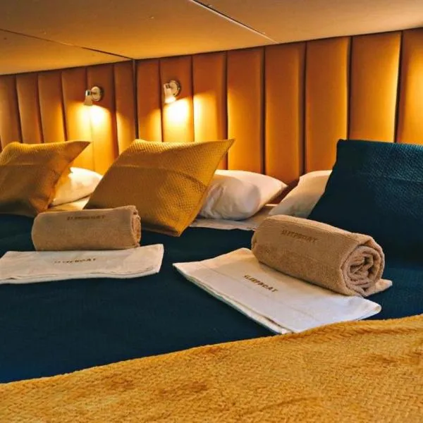 SLEEPBOAT Golden Life – hotel w Porto