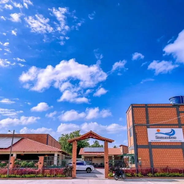 POUSADA DOS LAGOS, hotel u gradu Paulino Neves