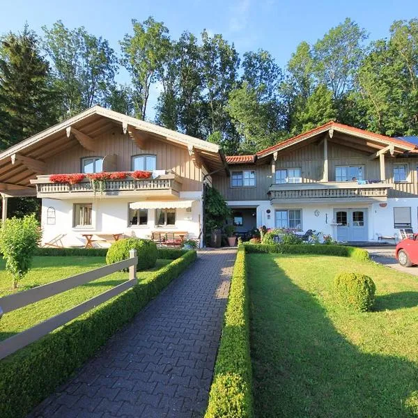 Pension Steiner, hotel en Übersee