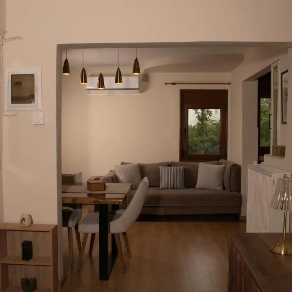 Zen Luxus Studio, hotel em Sidhirókastron