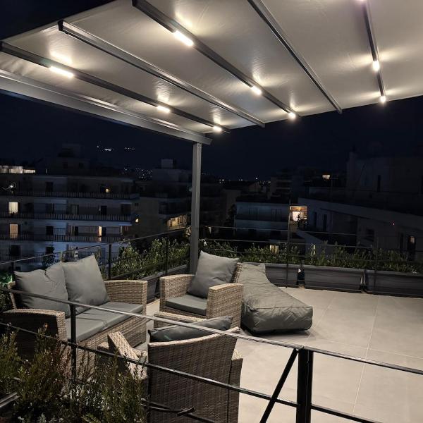Rooftop with 360 view, Athènes