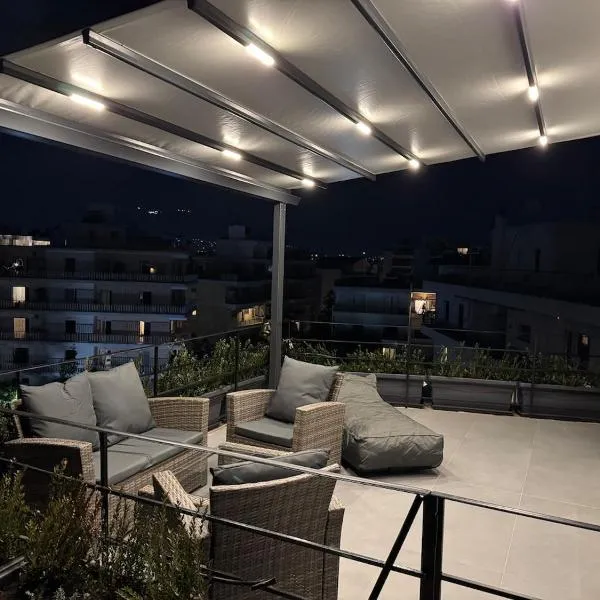 Rooftop with 360 view, hotel in Athens