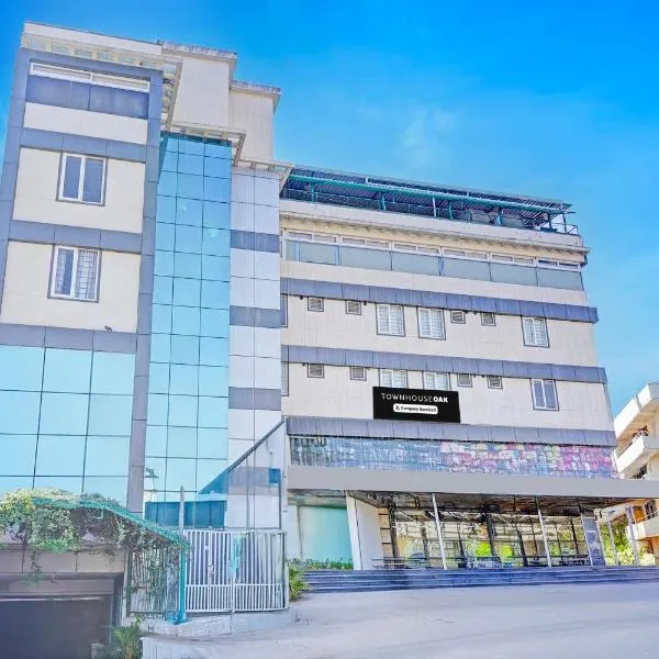 Super Townhouse Oak Electronic City Formerly Hotel Trubell，位于班加罗尔的酒店