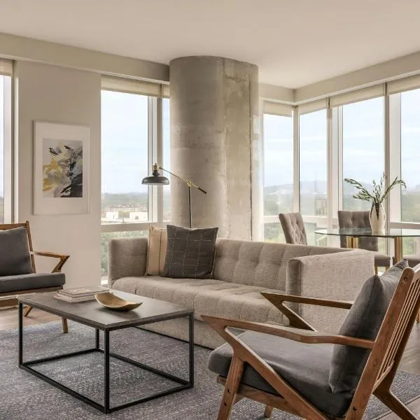 Sonder by Marriott Bonvoy Pierce Boston Apartments Fenway, hotel in Boston