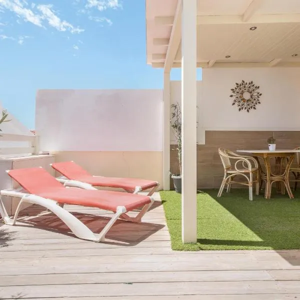 Caleta Beach Deluxe, hotell sihtkohas Caleta De Fuste