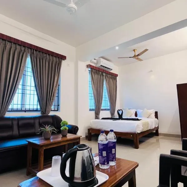 THE PLAZA, Very Close to Indira Gandhi Square, Near Sri Kamatchi Hotel, 100 feet Road, PONDICHERRY - JR Groups, hotel v destinaci Puduččéri