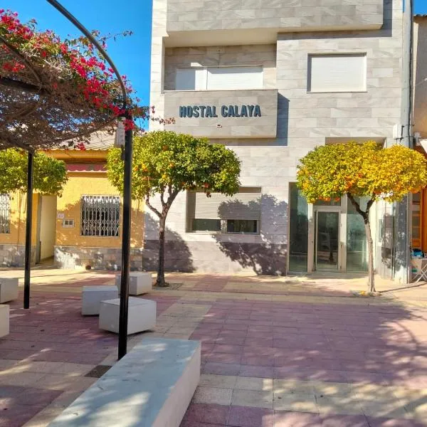 Hostal Calaya, hotel a Corvera