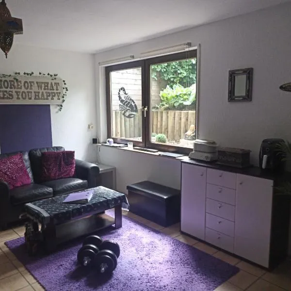 Phils Cozy apartment self breakfast self check in near Airport free parking, hotel em Leinfelden-Echterdingen