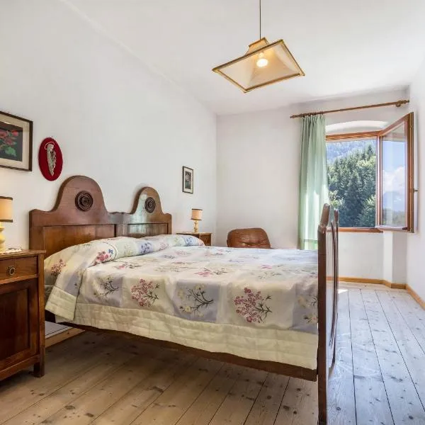 Casa nel Borgo Edera, hotell sihtkohas Breguzzo