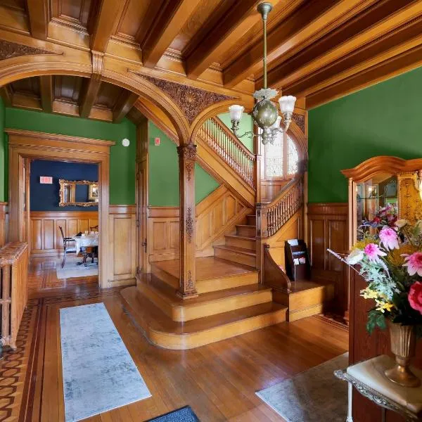 Old Library Inn, hotel in Olean