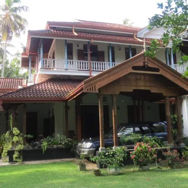 Mishthana Canal Resort, hotel in Bentota