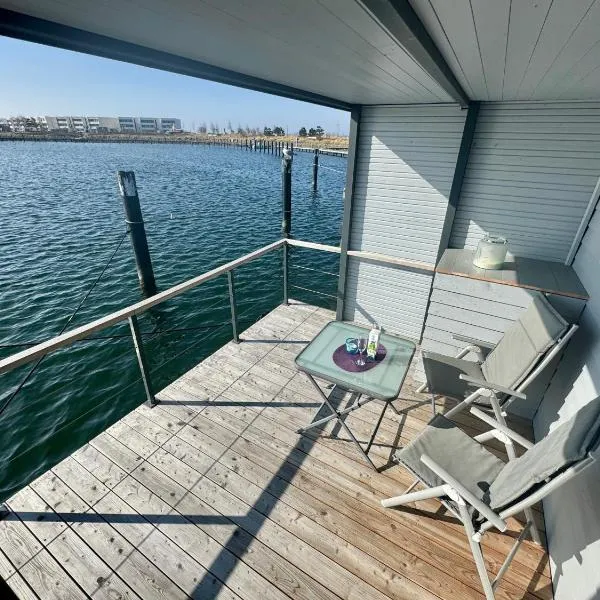 Hausboot Lilla Lina, hotel in Fehmarn