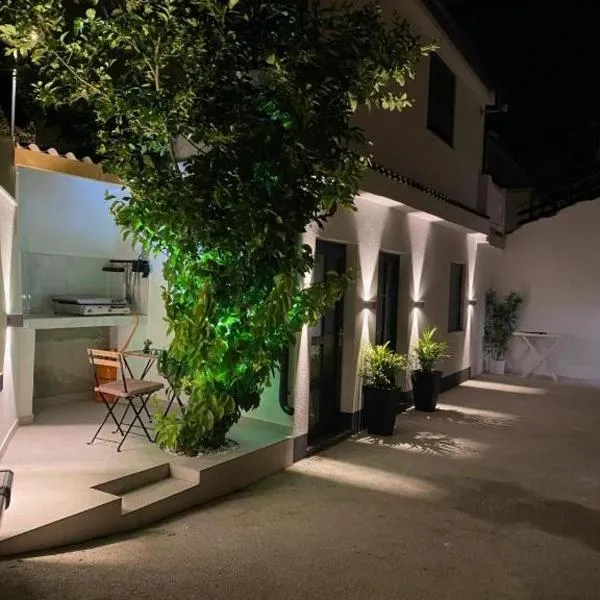 Luxury Apartman Anđela, hotel in Banjol