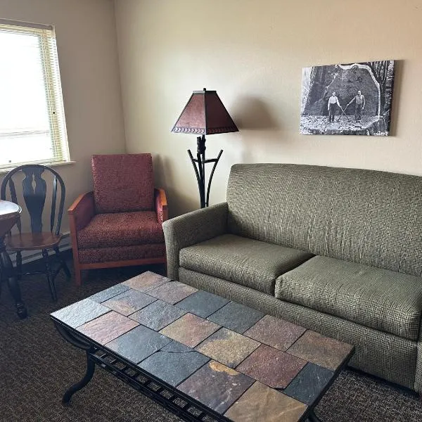 The Sawmill Inn, hotel in Houston