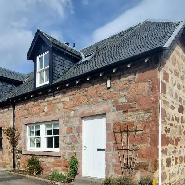 North Coast Property - Avoch Beach House - Luxury house with sea views, hôtel à Avoch