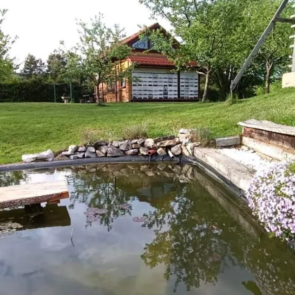 Village Vista, מלון בRob