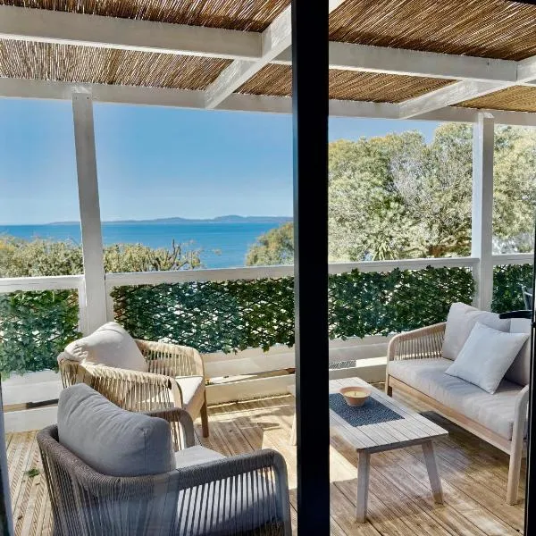 Mobile-home magnifique vue mer camping 4 etoiles、サン・ラファエルのホテル