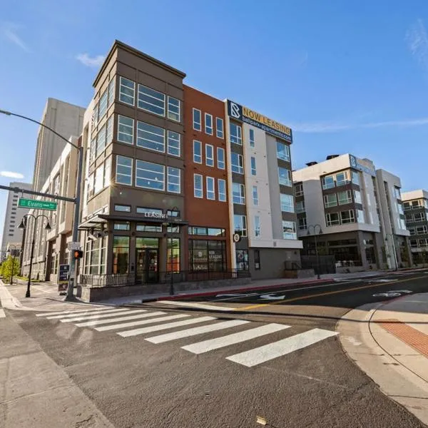 Placemakr Reno, hotel in Reno