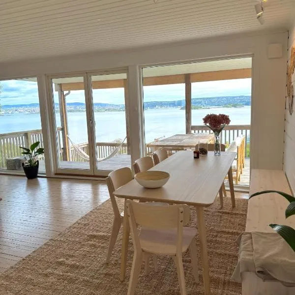 Cherfull 2 bedrooms, hotel in Oksval