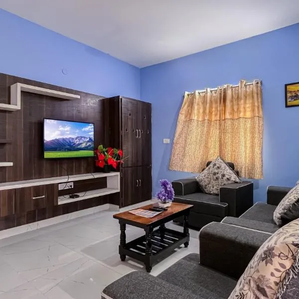 S V IDEAL HOMESTAY -2BHK SERVICE APARTMENTS-AC Bedrooms, Premium Amities, 2KM to Tiruchanoor Padmavathi Temple , 6KM to Alipiri, 24 HOURS Service BOYS Available, hotel in Tirupati