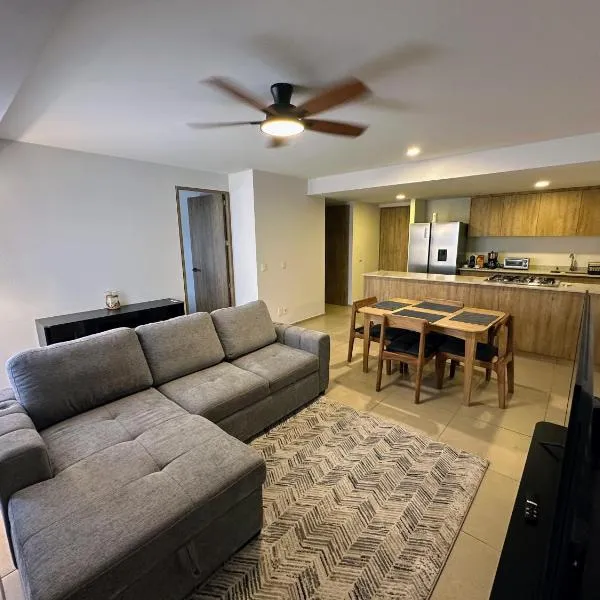 Cozy apartment close to the Telmex auditorium、グアダラハラのホテル